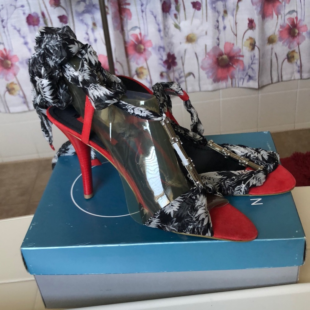 Nine West Lace Up Heel